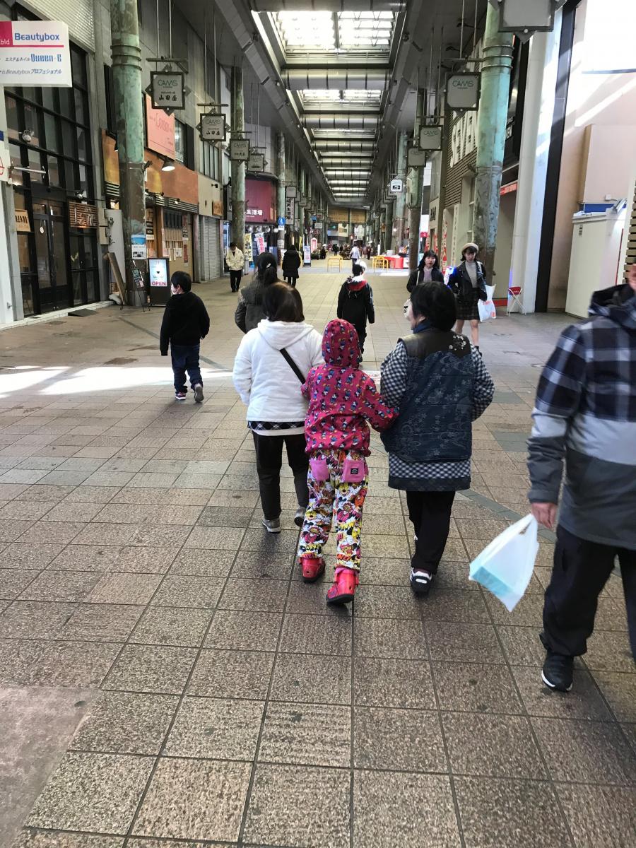 商店街をぶらり
