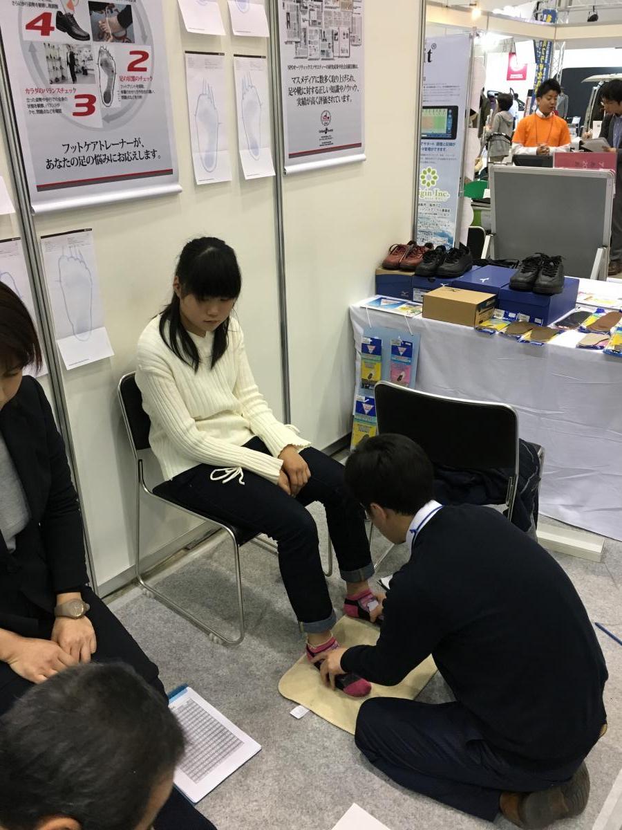 足の測定と歩行分析をしてもらいました（*^_^*）